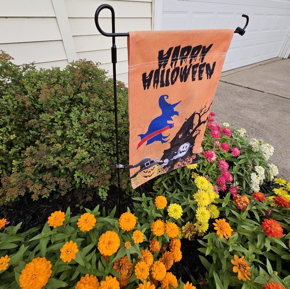 Buffalo Bills Halloween Garden Sign 12'x18' Doubled Sided Post Included ●New● - Picture 2 of 6